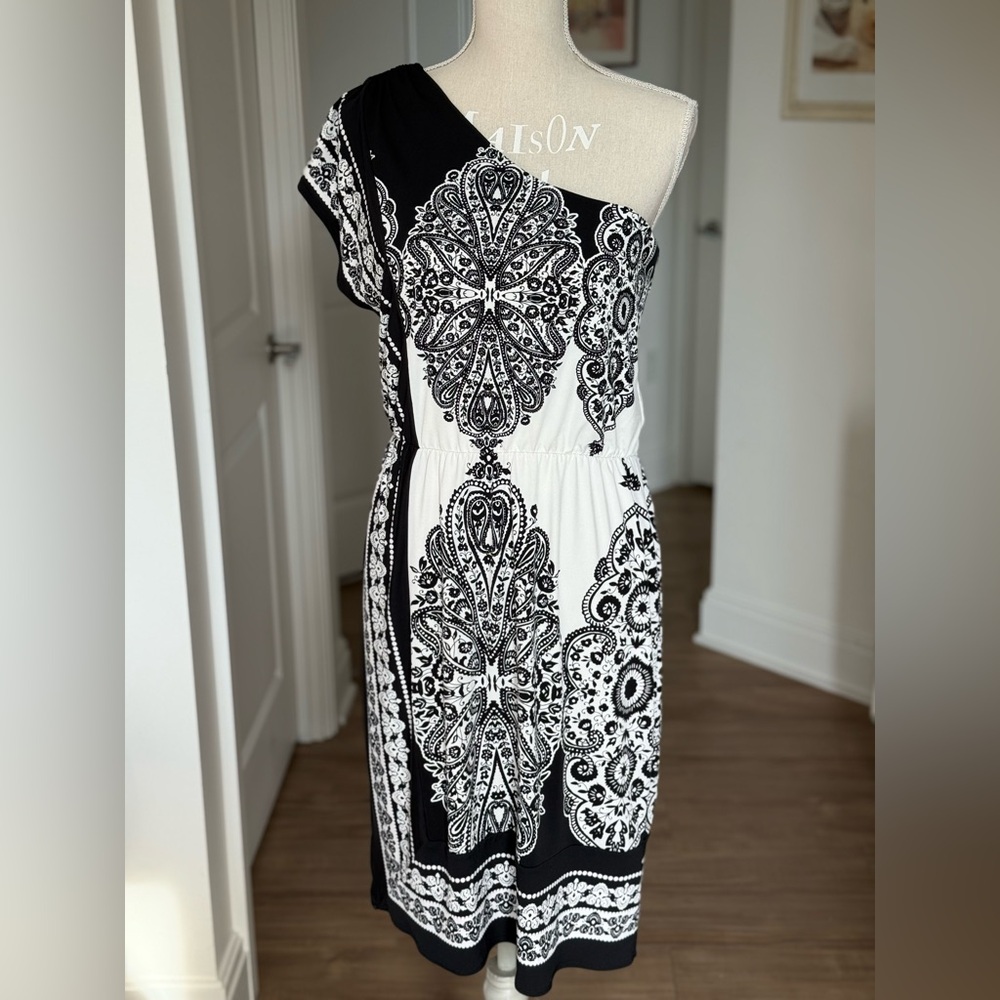 New York & Company Black and White One Shoulder Dress